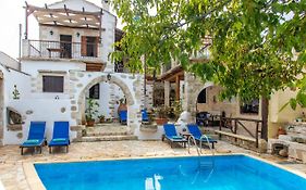 Grapevine Villa