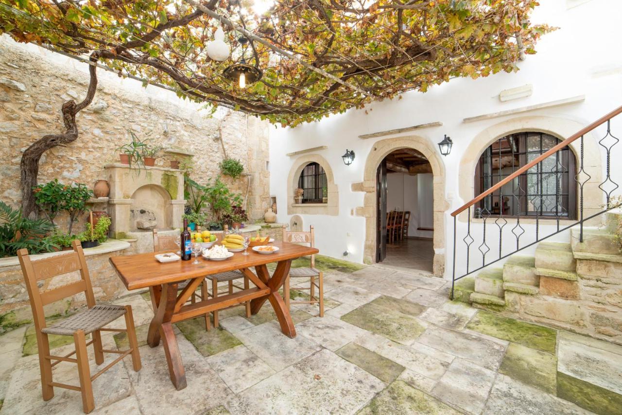 Grapevine Villa Gavalochori Exterior photo